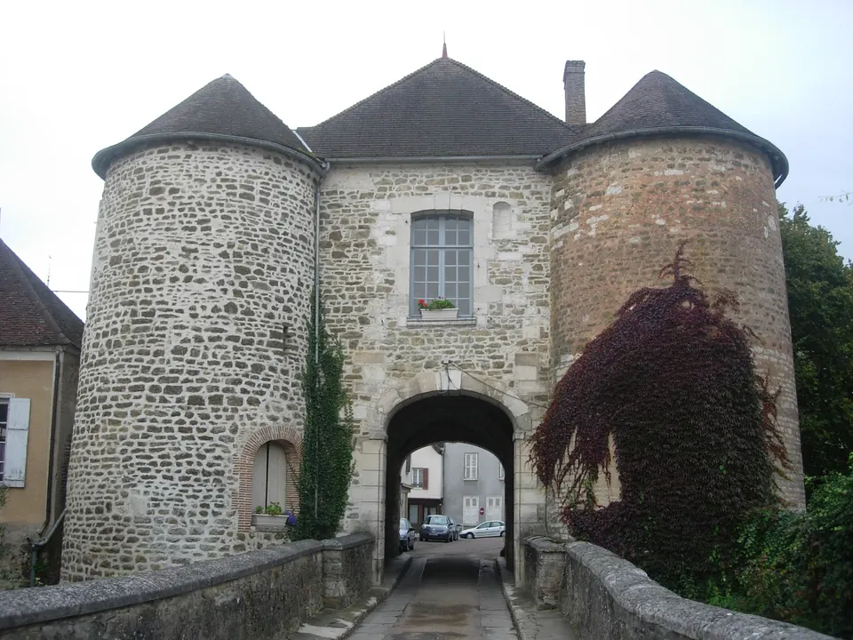 Porte Saint-Nicolas à Ervy-le-Châtel