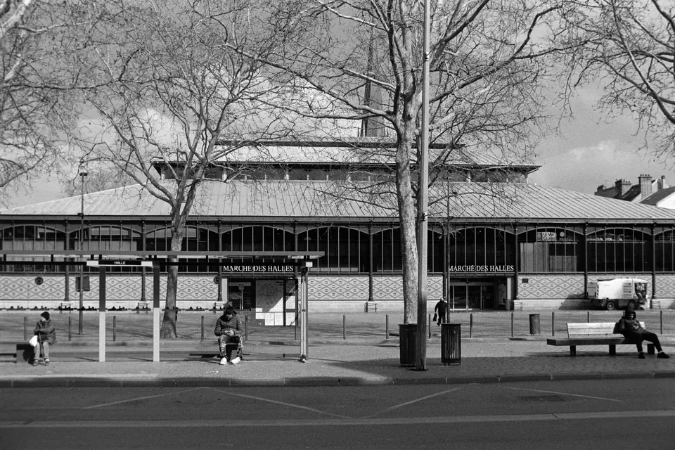 Marché des Halles de Troyes en noir et blanc