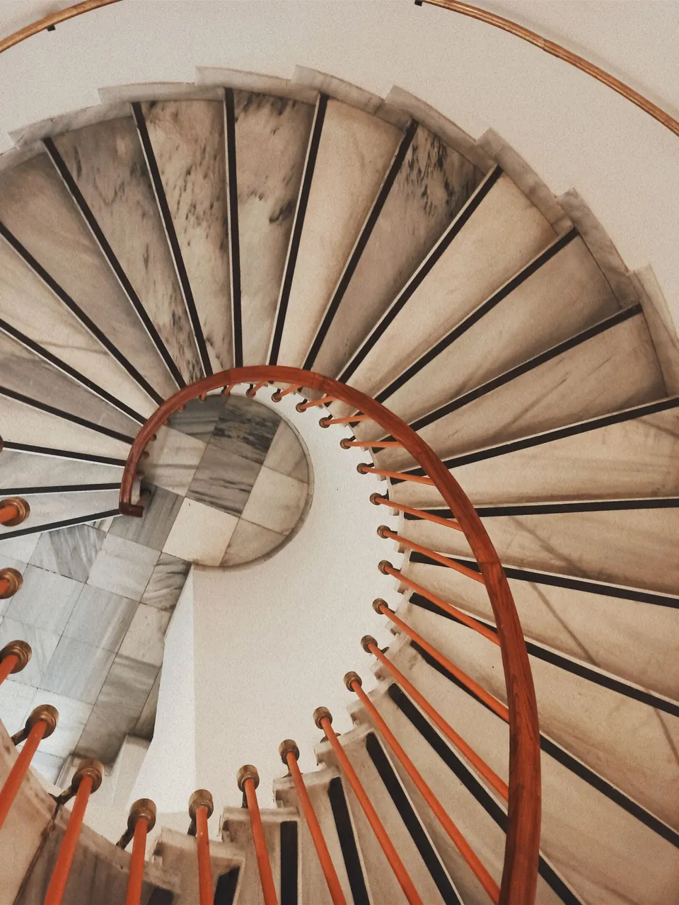 Spiral staircase with marble steps